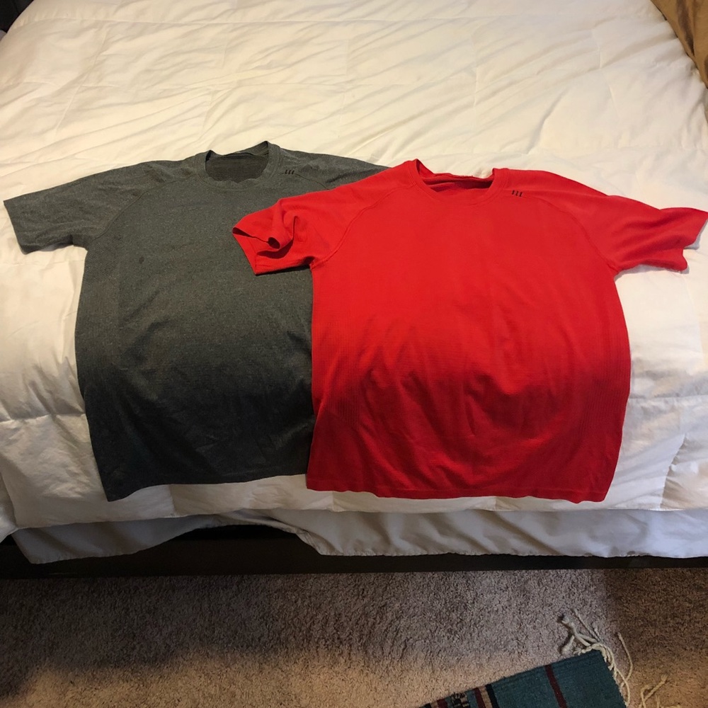 2 Lululemon Metal Vent Tech Short Sleeves